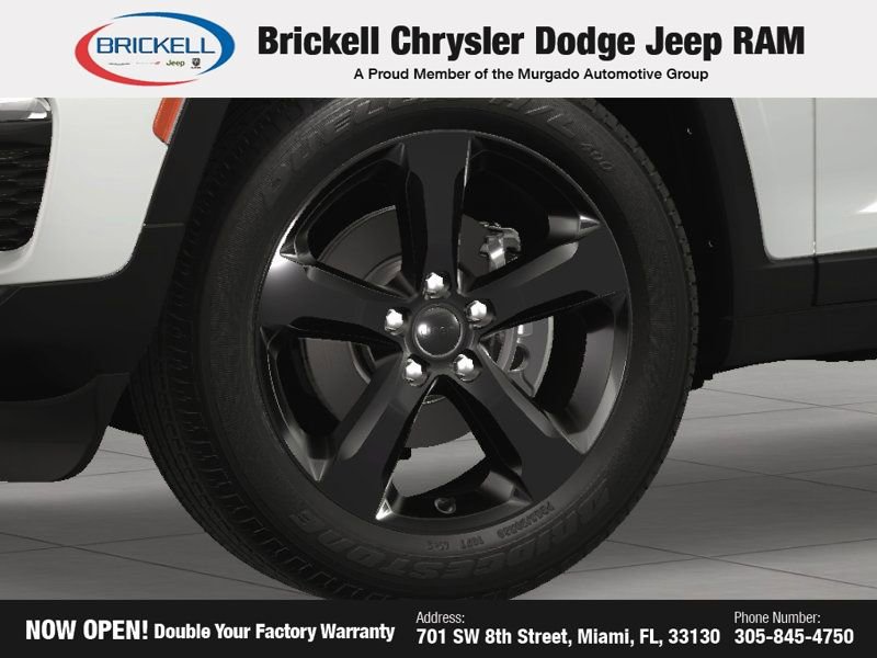 New 2025 Jeep Grand Cherokee Limited w/ Black Appearance Package image 11