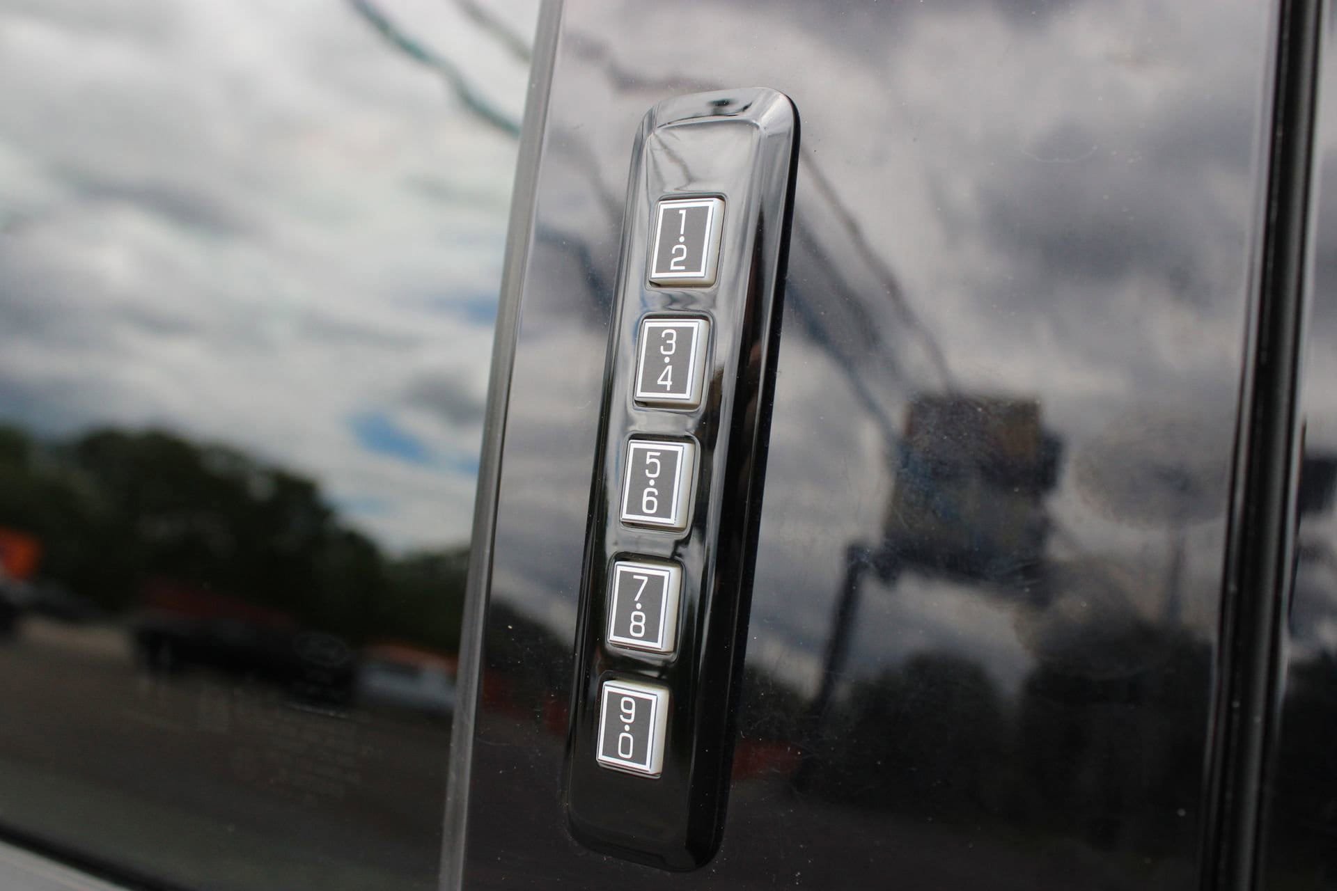 Used 2020 Ford F150 XLT w/ Equipment Group 302A Luxury AWD/4WD image 13