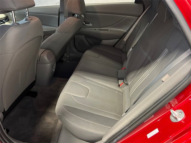 Used 2024 Hyundai Elantra SEL image 16