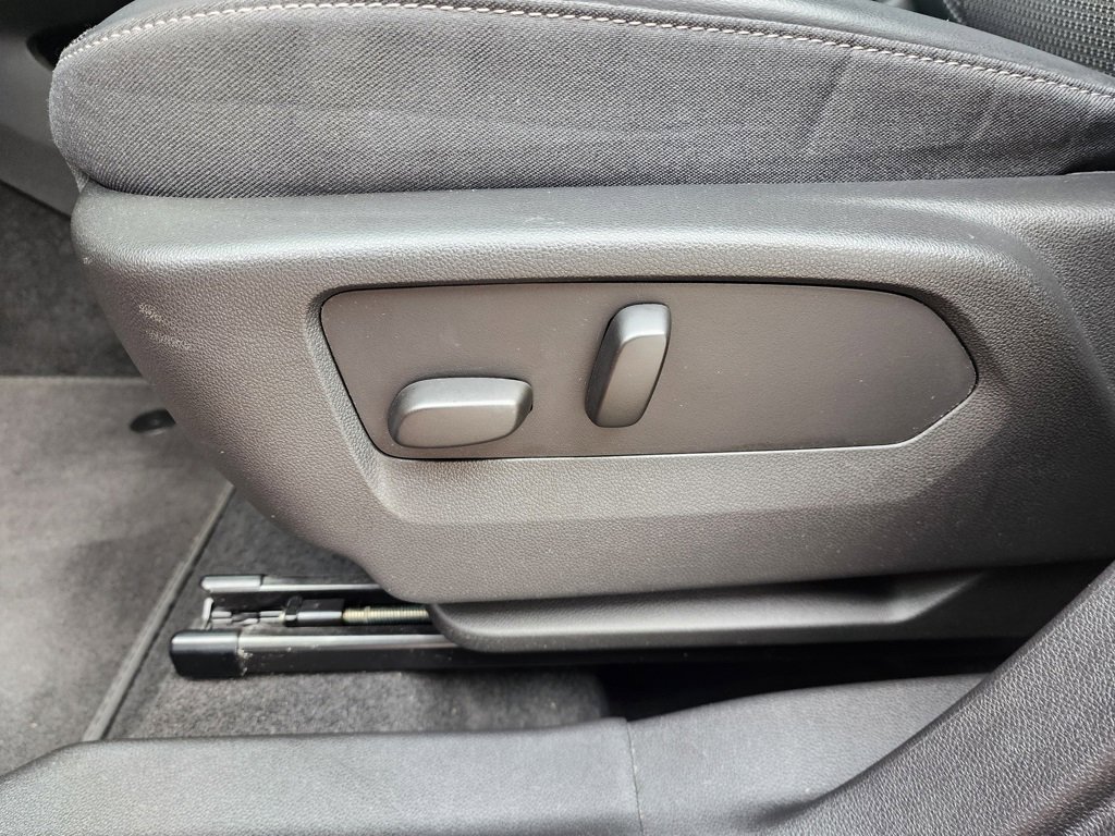 Used 2023 Buick Envision Preferred w/ Sport Touring Package image 25