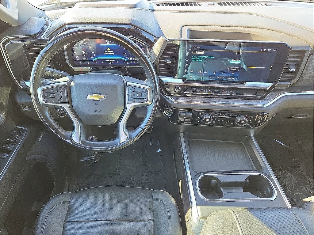 Used 2024 Chevrolet Silverado 3500 LTZ w/ LTZ Convenience Package image 17