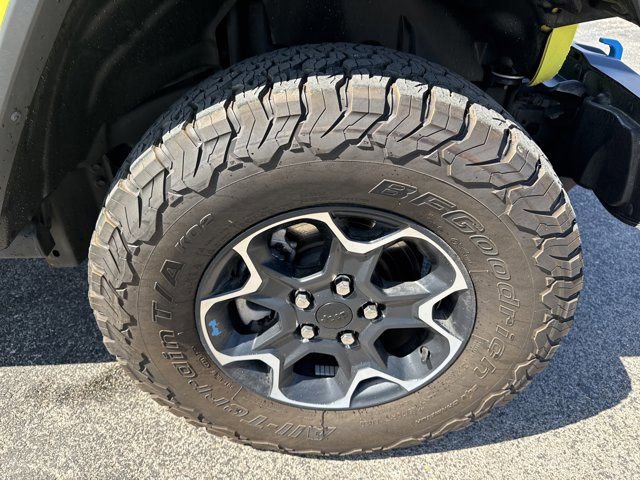 Used 2022 Jeep Wrangler Unlimited Rubicon 4xe w/ Cold Weather Group image 5