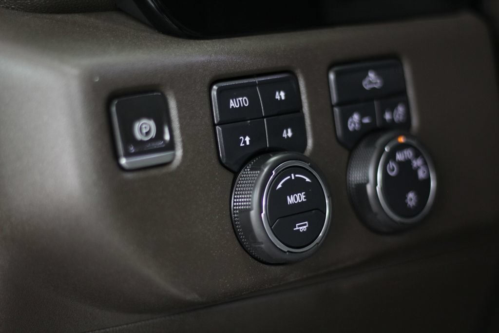 Used 2023 Chevrolet Silverado 1500 LT AWD/4WD image 31