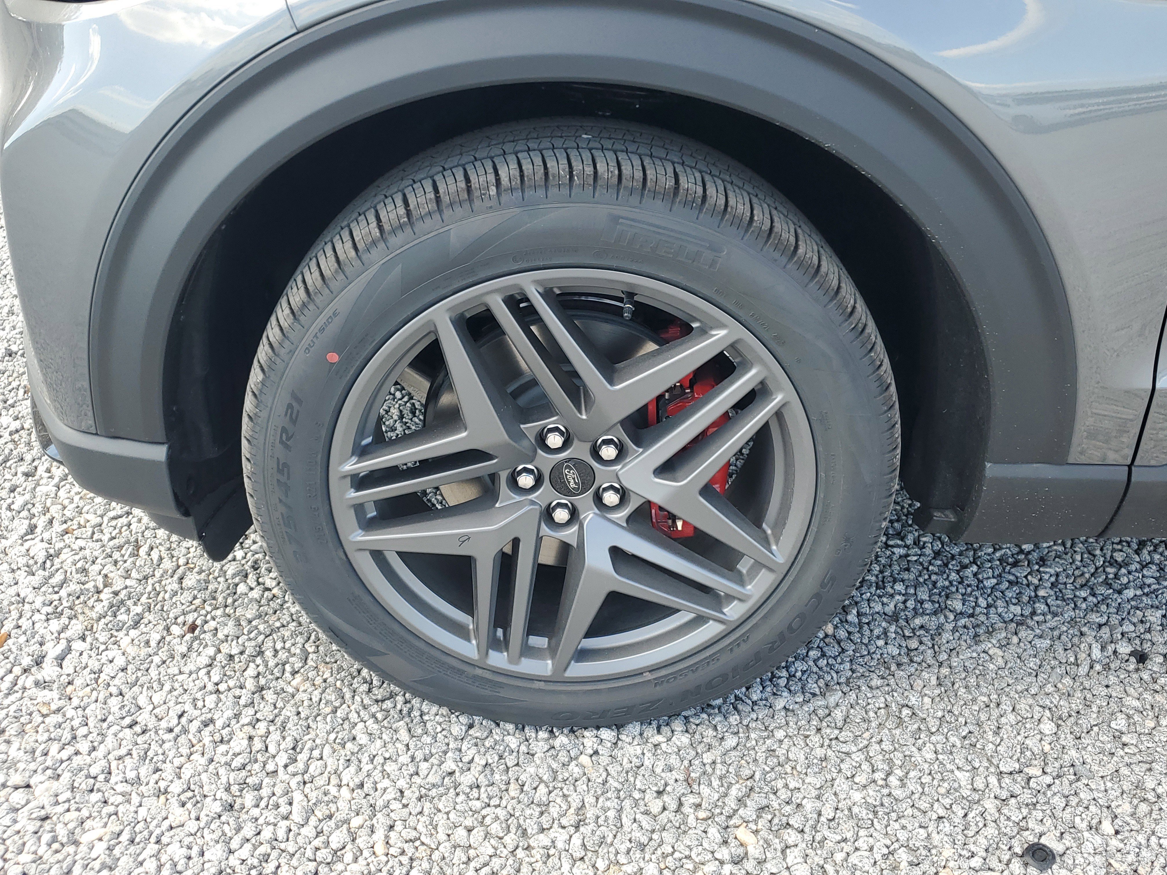 New 2026 Ford Explorer ST-Line w/ ST-Line Street Pack image 6