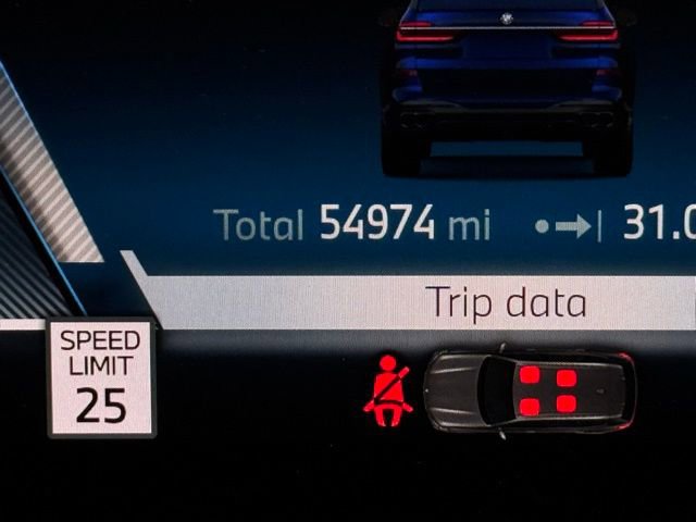 Certified 2024 BMW X7 M60i w/ Executive Package image 34