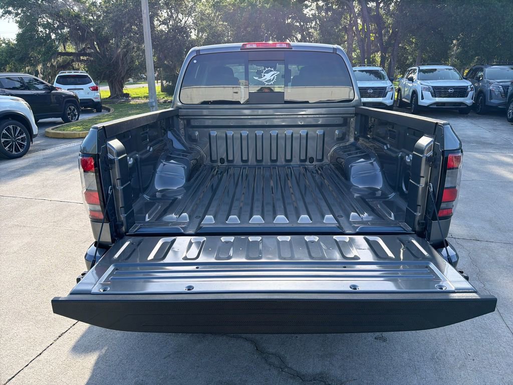 Used 2025 Nissan Frontier SV RWD image 29