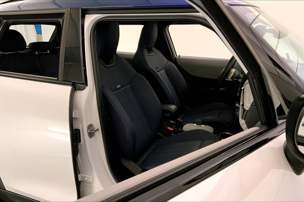 Certified 2025 MINI Cooper S image 6