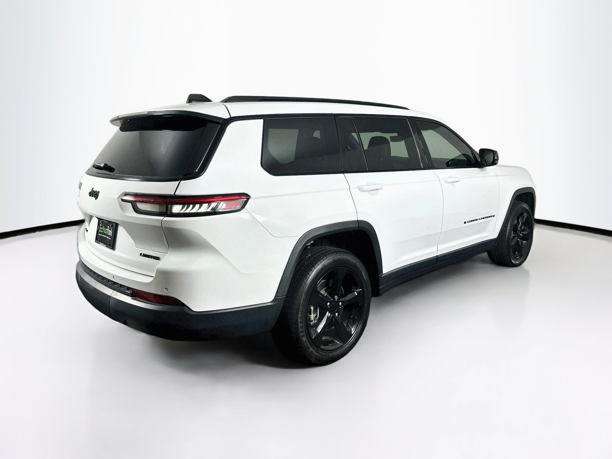 Used 2023 Jeep Grand Cherokee L Limited w/ Luxury Tech Group II AWD/4WD image 9