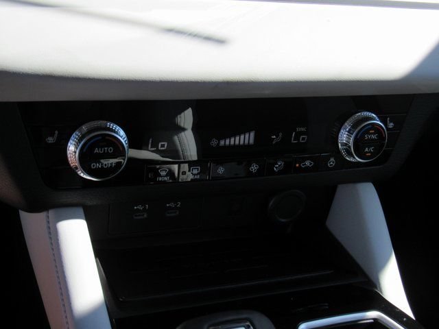 New 2026 Mitsubishi Outlander SE FWD image 17