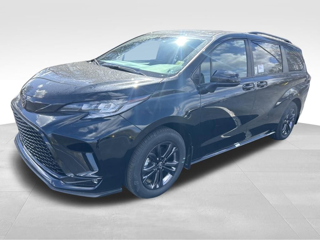 New 2026 Toyota Sienna XSE