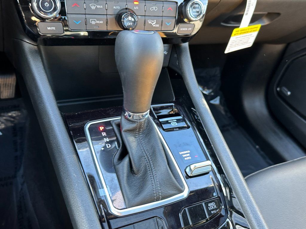 New 2026 Jeep Compass Latitude w/ Sun and Sound Group image 25