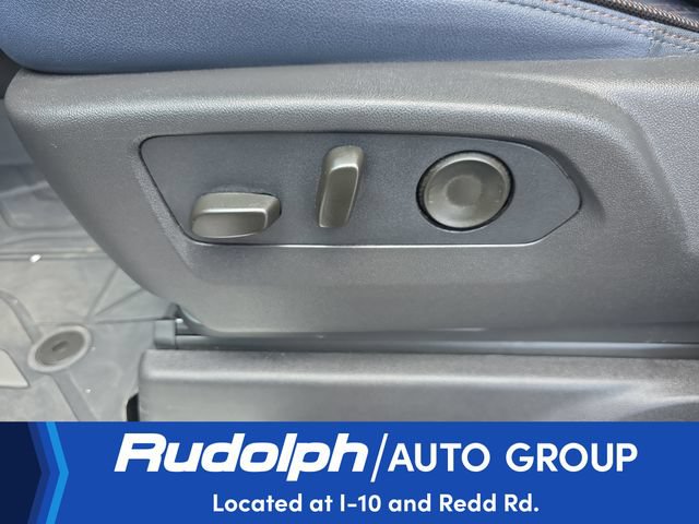 Used 2026 Chevrolet Silverado 2500 High Country w/ Technology Package AWD/4WD image 13