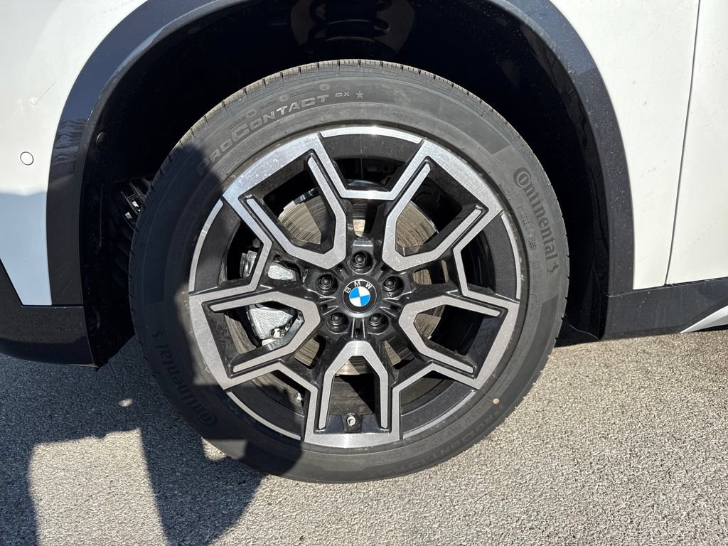 New 2026 BMW X1 xDrive28i w/ Technology Package AWD/4WD image 9