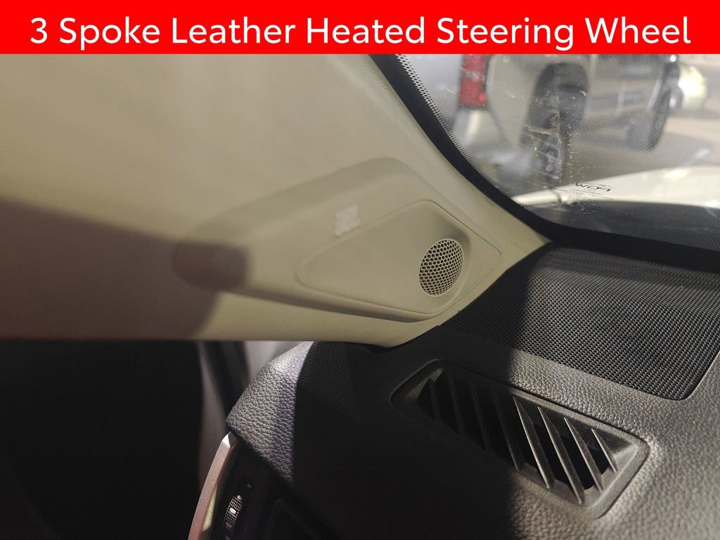 Used 2023 Toyota RAV4 XLE Premium image 9