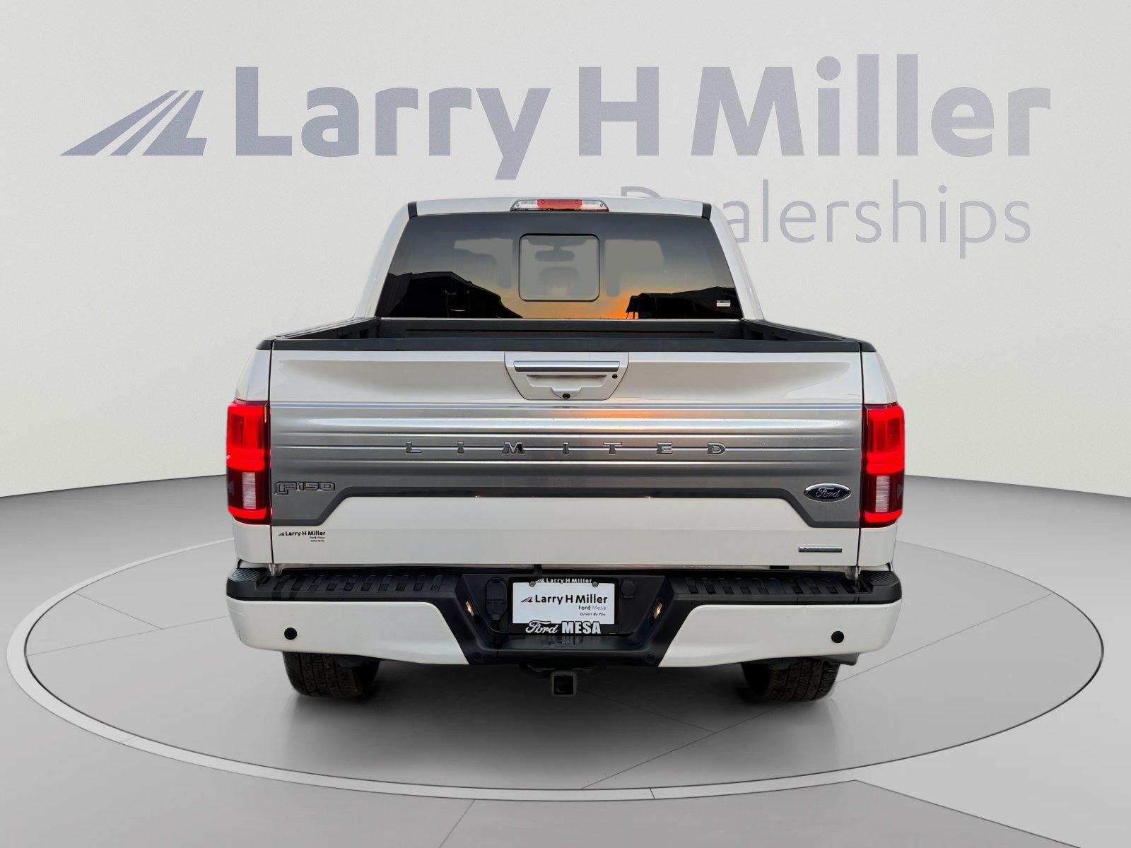Used 2018 Ford F150 Limited w/ Trailer Tow Package AWD/4WD image 4