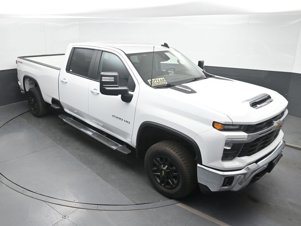 Used 2025 Chevrolet Silverado 2500 LT w/ Safety Package AWD/4WD image 32