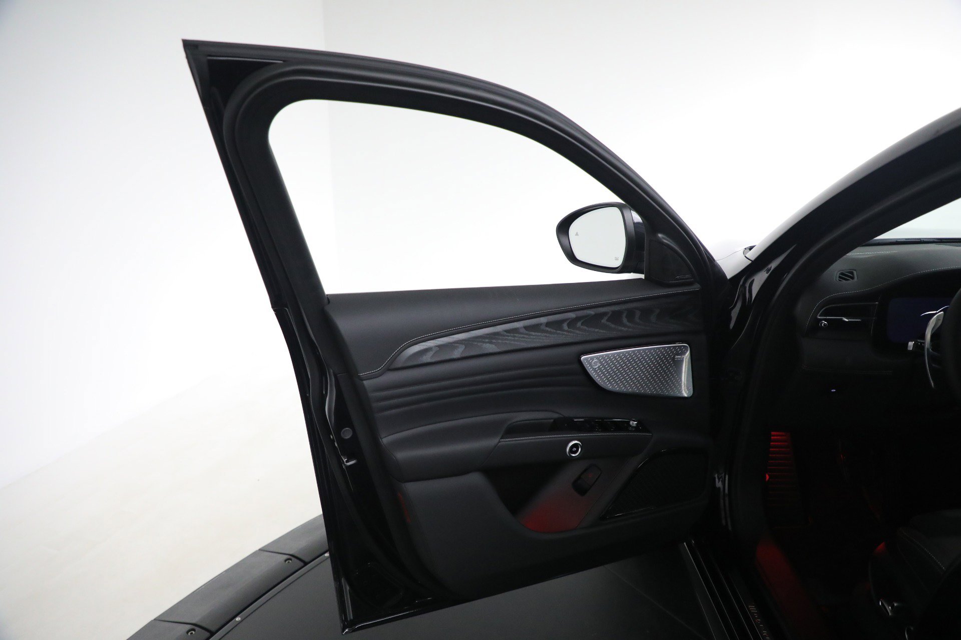 New 2025 Maserati Grecale GT image 23