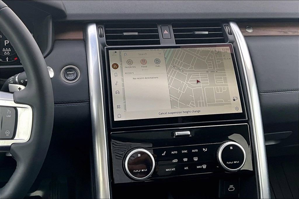 Used 2024 Land Rover Discovery S AWD/4WD image 6