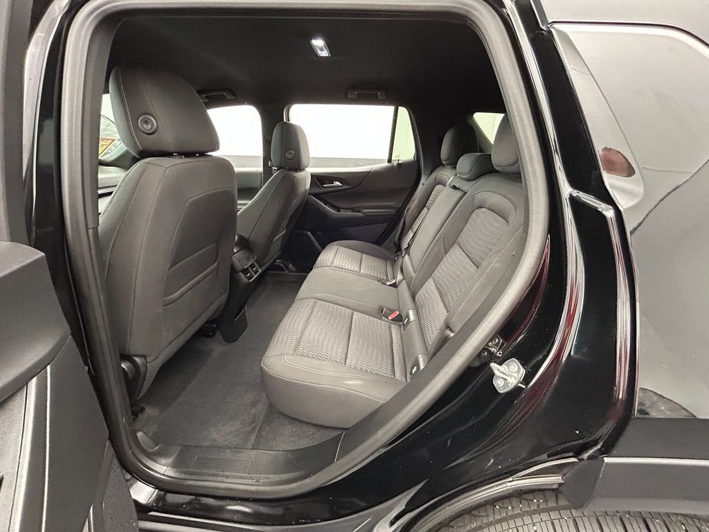 Used 2025 Chevrolet Equinox LT w/ Safety and Technology Package FWD image 37