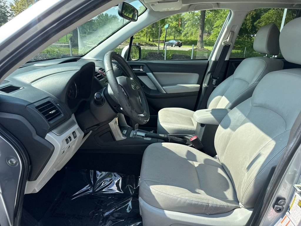 Used 2015 Subaru Forester 2.5i Limited AWD/4WD image 12
