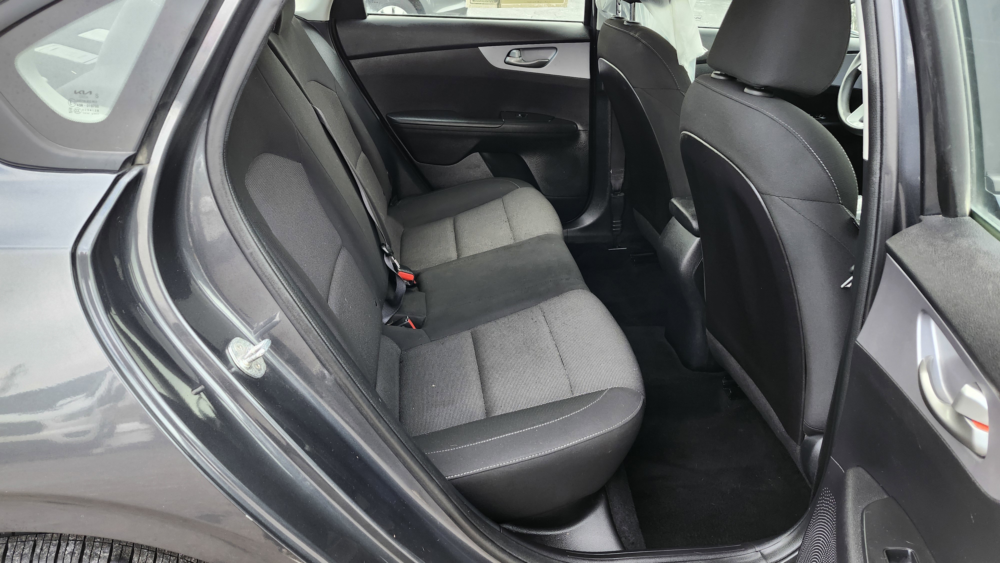 Used 2022 Kia Forte LXS image 17