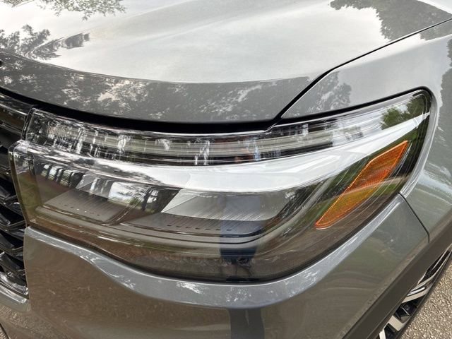 Used 2025 Ford Explorer ST-Line AWD/4WD image 10