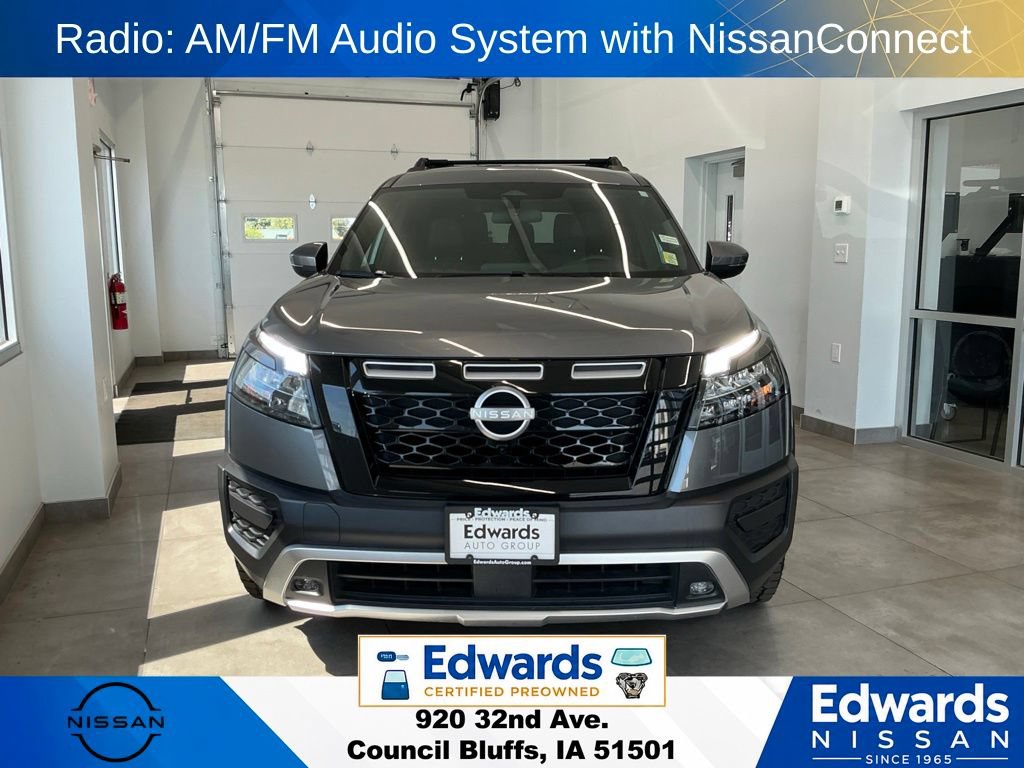 Used 2025 Nissan Pathfinder Rock Creek AWD/4WD image 3