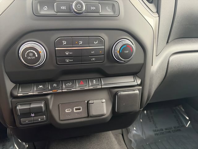 Used 2023 Chevrolet Silverado 1500 Custom AWD/4WD image 18