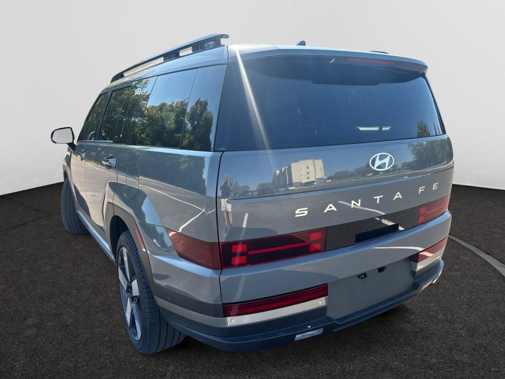 Used 2024 Hyundai Santa Fe Limited FWD image 7
