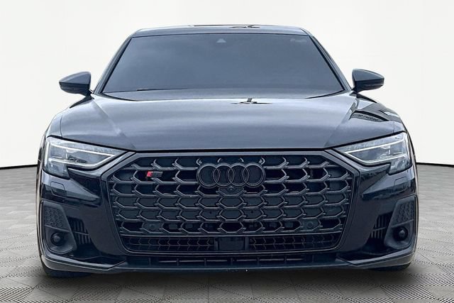 Used 2024 Audi S8 w/ S8 Comfort Plus Package AWD/4WD image 3