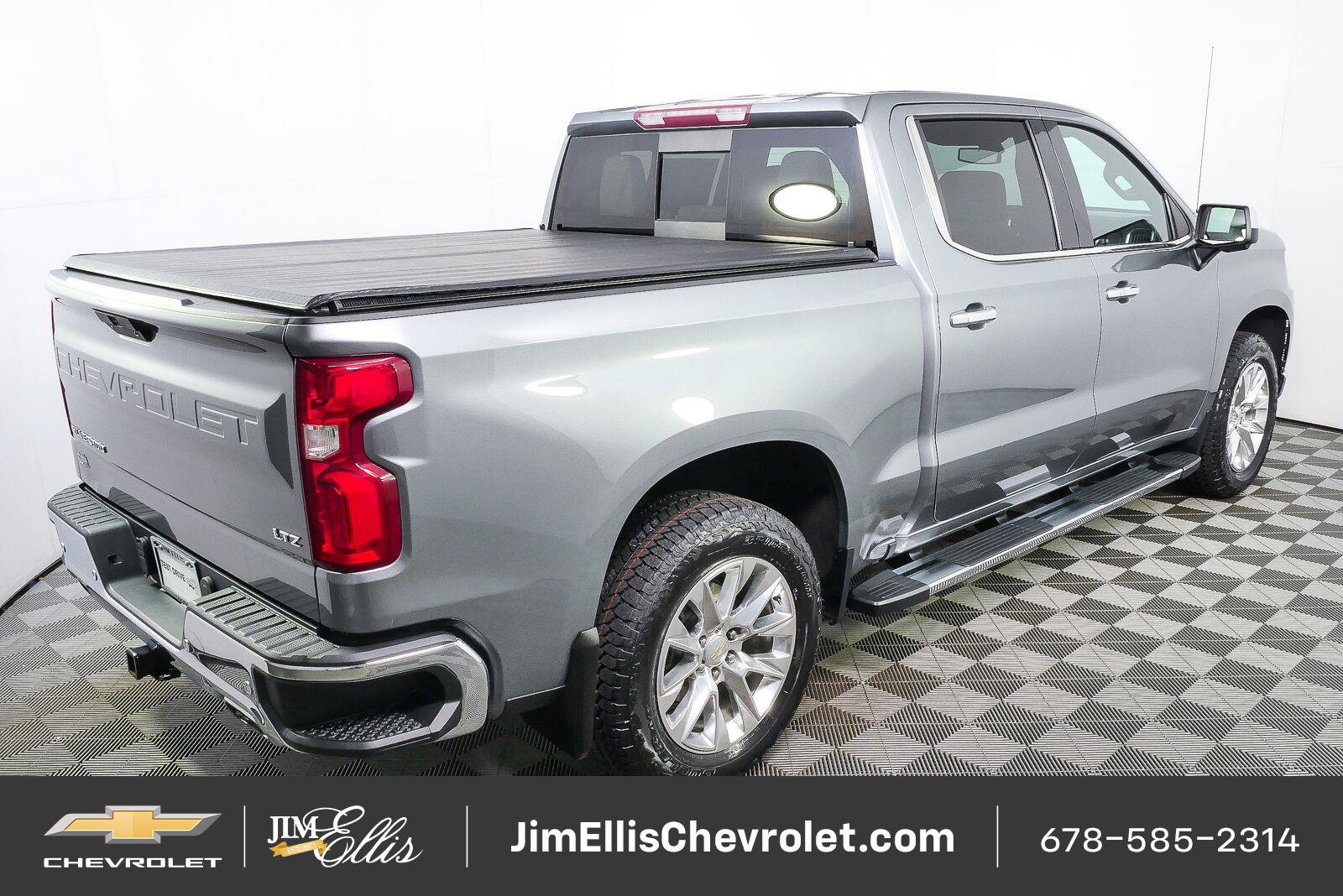 Used 2021 Chevrolet Silverado 1500 LTZ AWD/4WD image 3