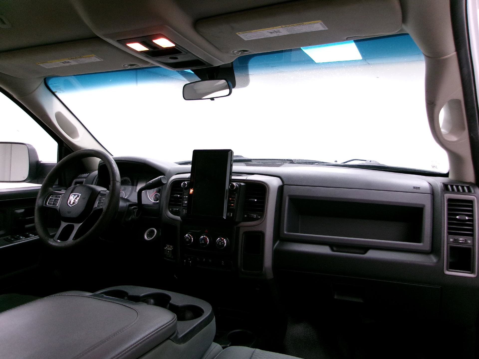 Used 2018 RAM 2500 Tradesman w/ Chrome Appearance Group image 3