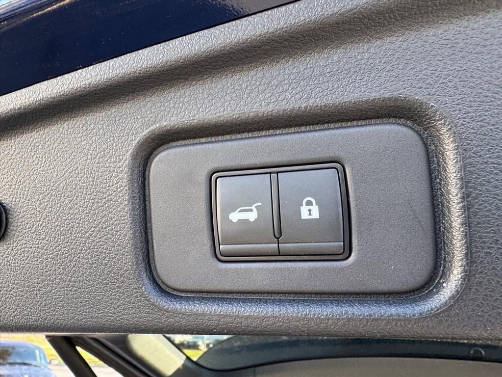 Certified 2024 Nissan Pathfinder Platinum image 11