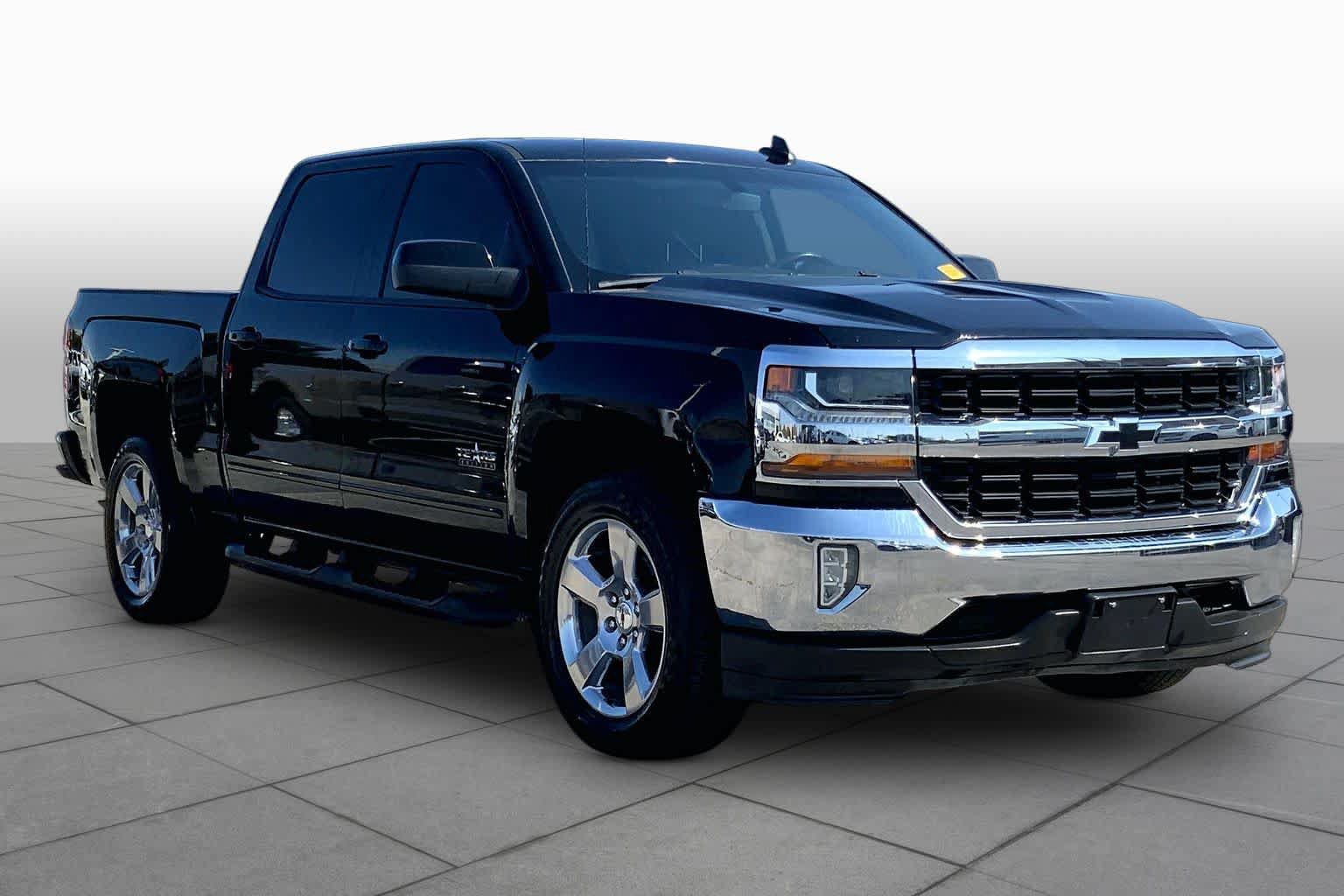 Used 2017 Chevrolet Silverado 1500 LT w/ Texas Edition RWD image 3