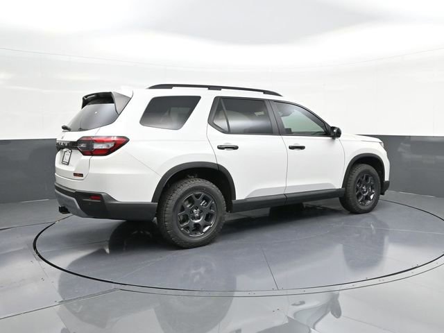 New 2025 Honda Pilot TrailSport image 14