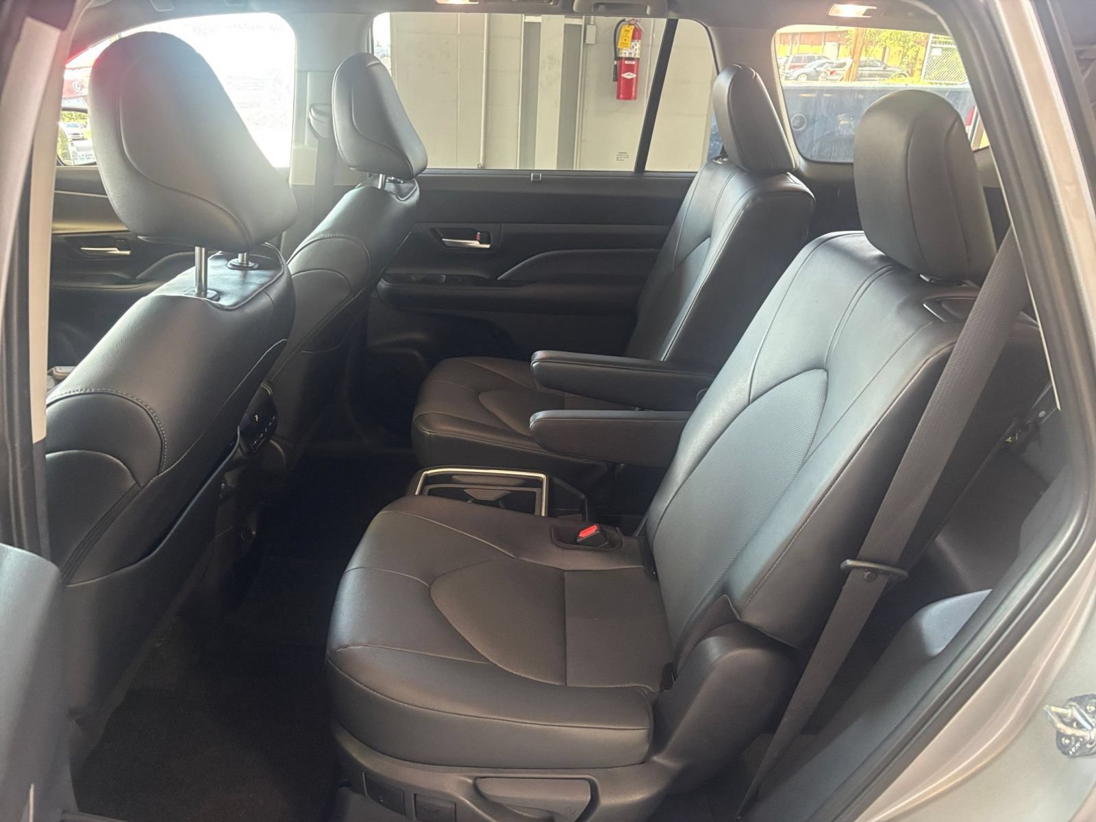 Used 2025 Toyota Grand Highlander FWD image 26