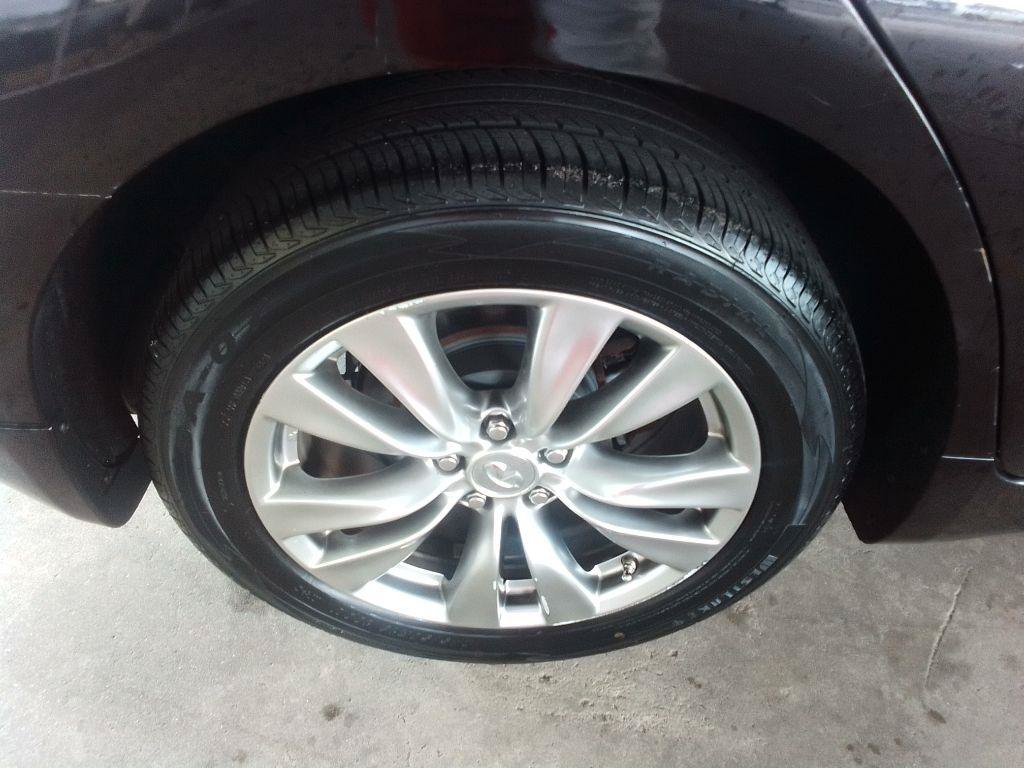 Used 2014 INFINITI Q70 3.7 w/ Premium Package AWD/4WD image 30