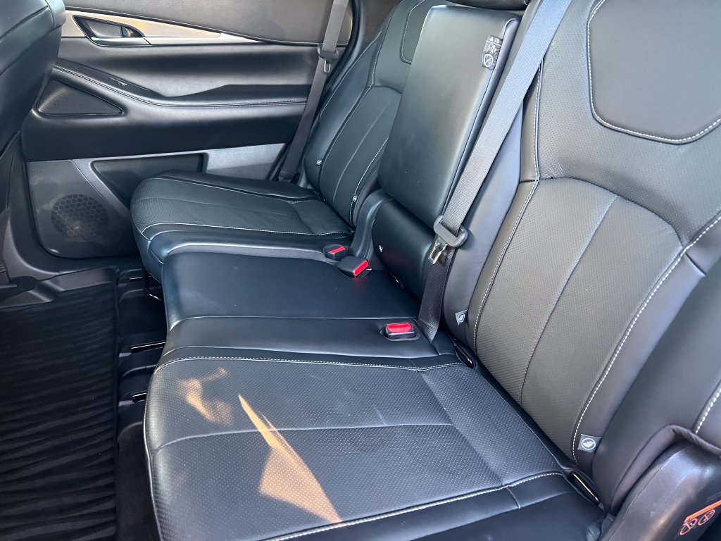 Used 2023 INFINITI QX60 Luxe AWD/4WD image 14