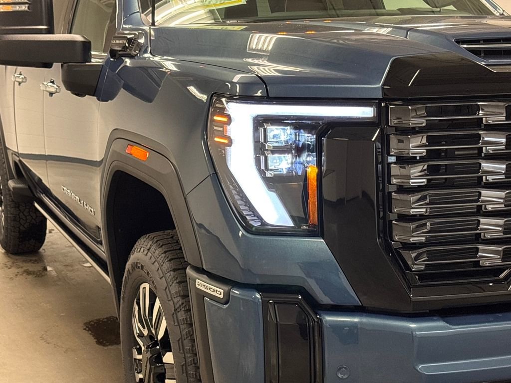 New 2026 GMC Sierra 2500 Denali Ultimate w/ Max Trailering Package image 4