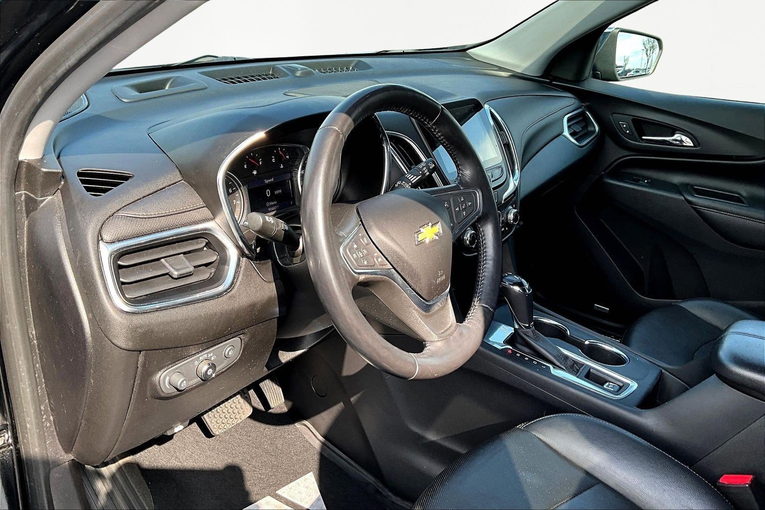 Used 2019 Chevrolet Equinox Premier image 17