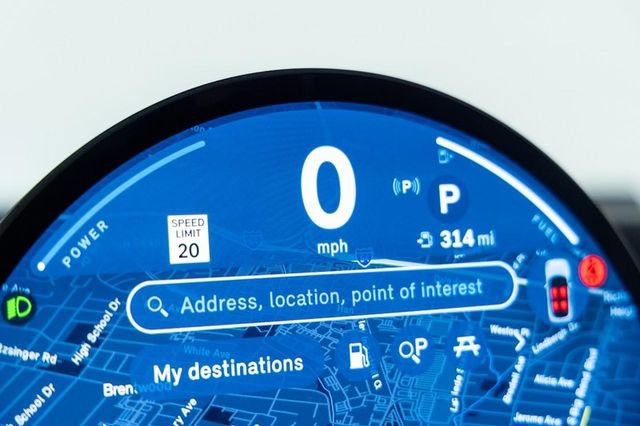 Certified 2025 MINI Cooper S image 3