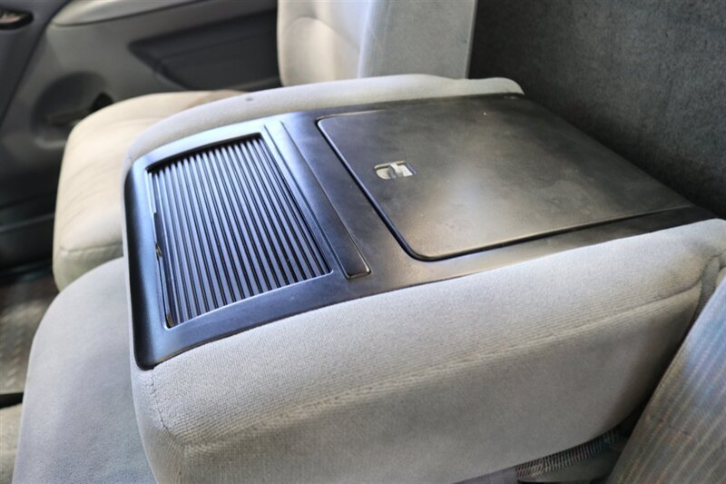 Used 1997 Ford F250 4x4 Regular Cab Heavy Duty image 82