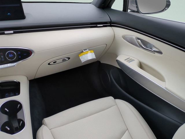 Certified 2025 Genesis Electrified GV70 Advanced image 16