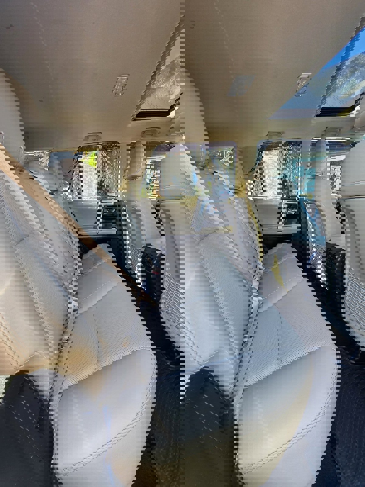 Used 2015 Toyota 4Runner Limited image 18