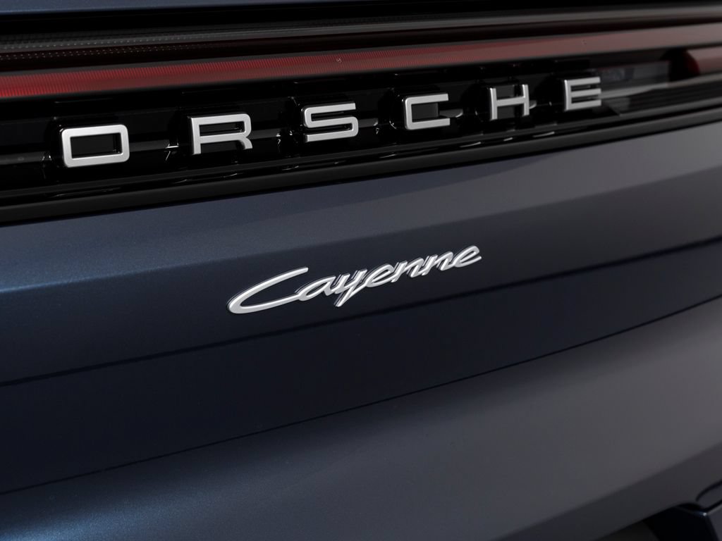 New 2026 Porsche Cayenne Coupe AWD/4WD image 45