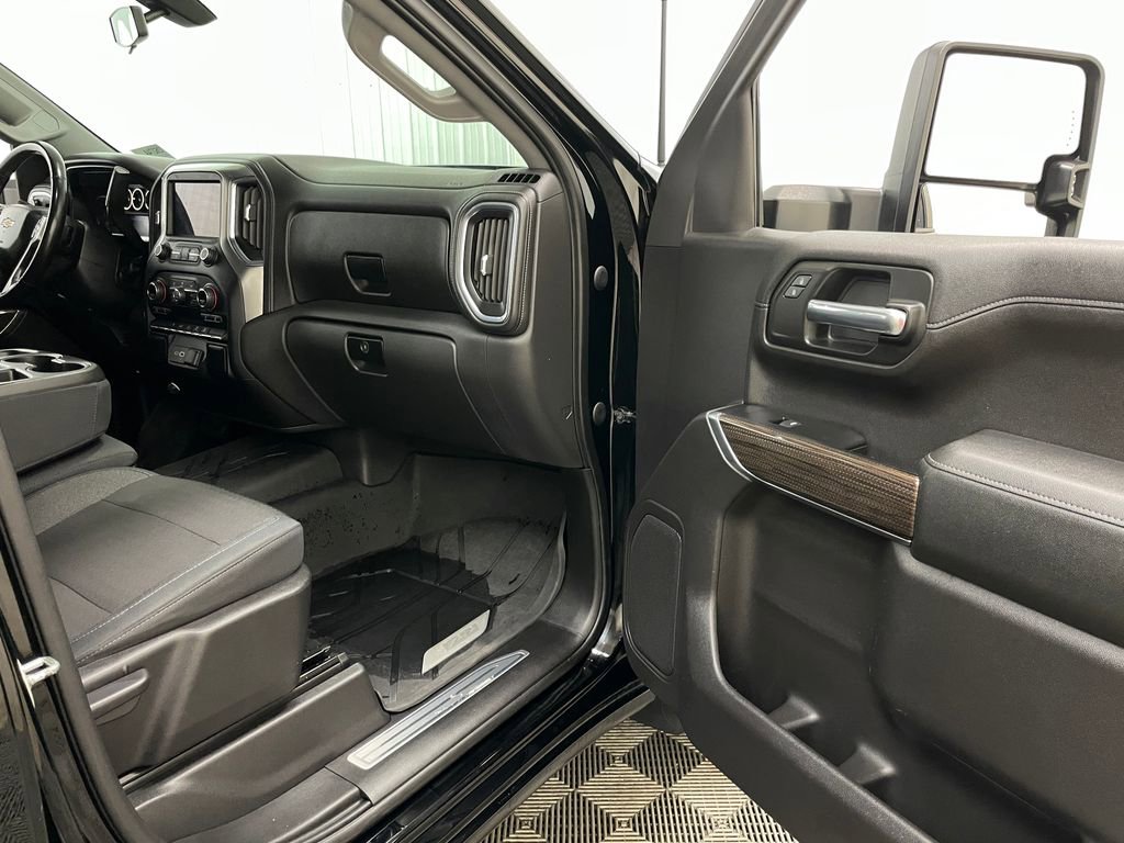 Certified 2019 Chevrolet Silverado 1500 LT w/ All-Star Edition image 35