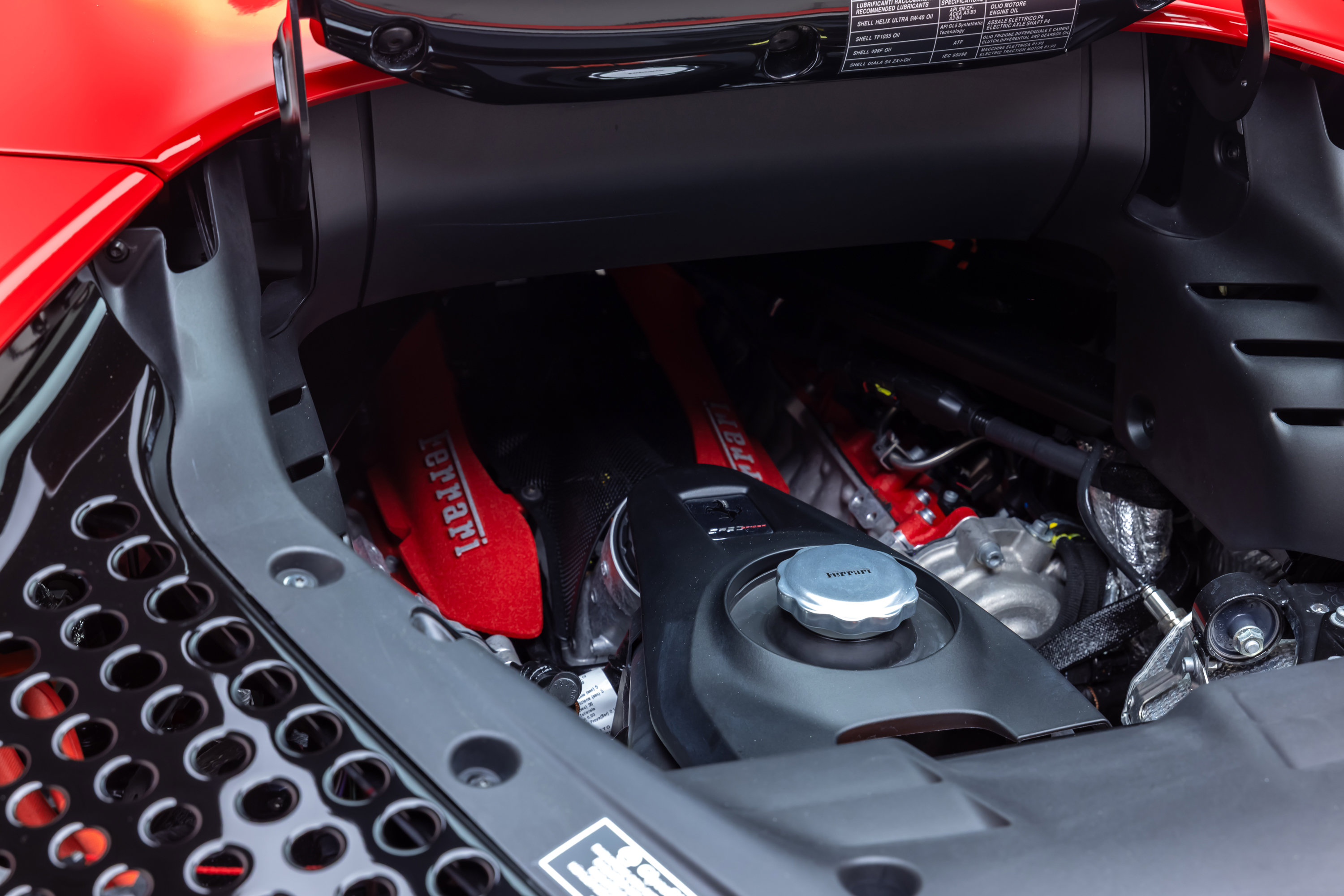 Certified 2025 Ferrari SF90 Spider AWD/4WD image 38
