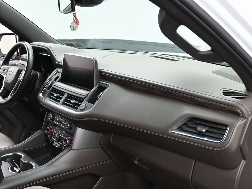 Used 2023 Chevrolet Suburban LT image 36