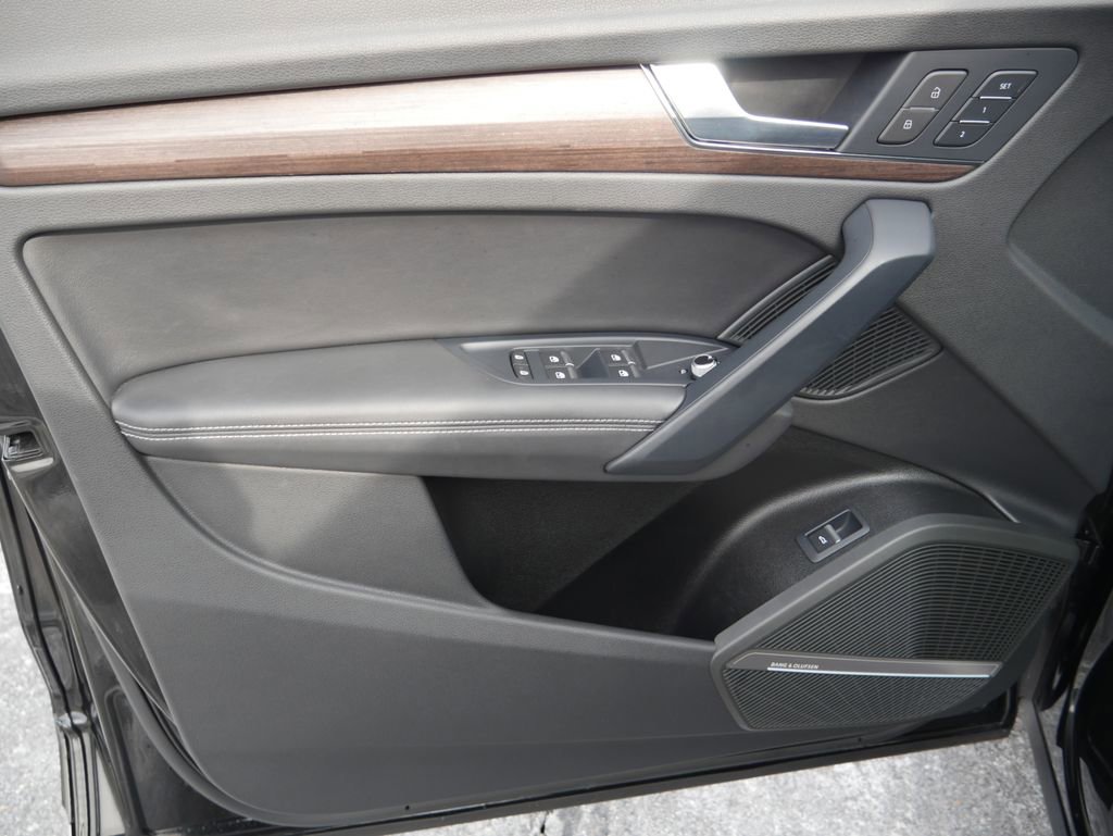 Certified 2023 Audi Q5 2.0T Premium Plus w/ Premium Plus Package image 16