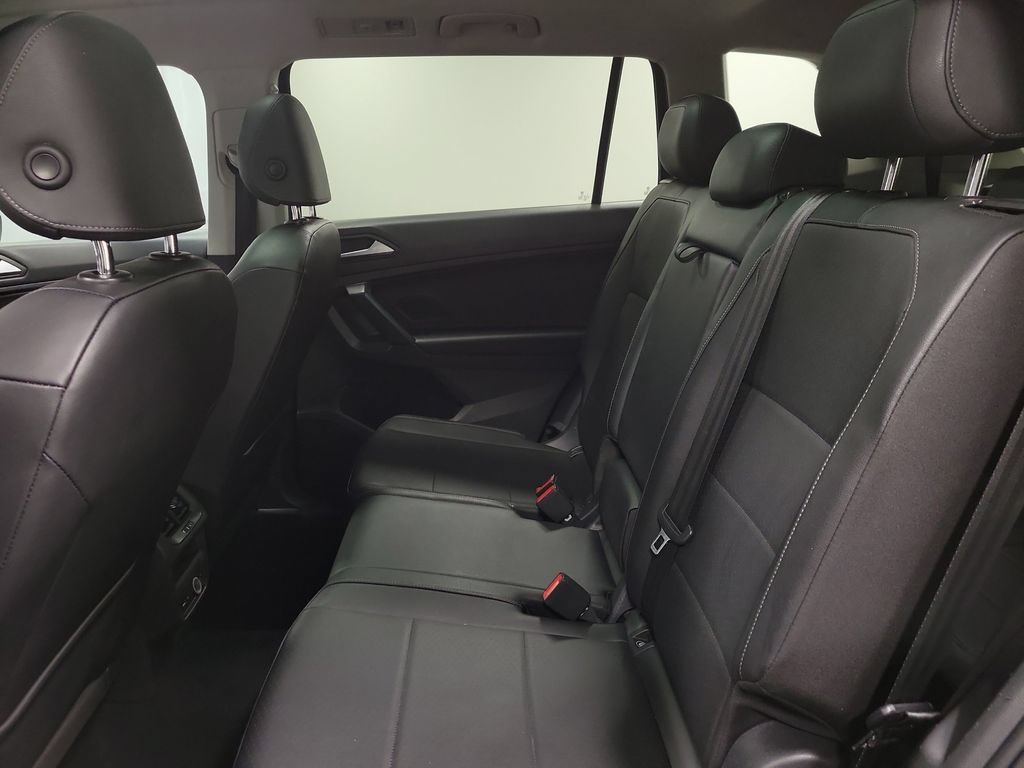 Used 2019 Volkswagen Tiguan SE FWD image 18